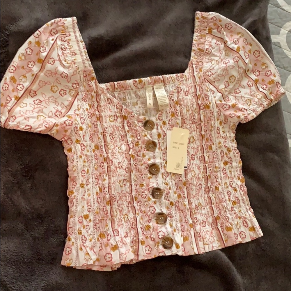 Cute crop top